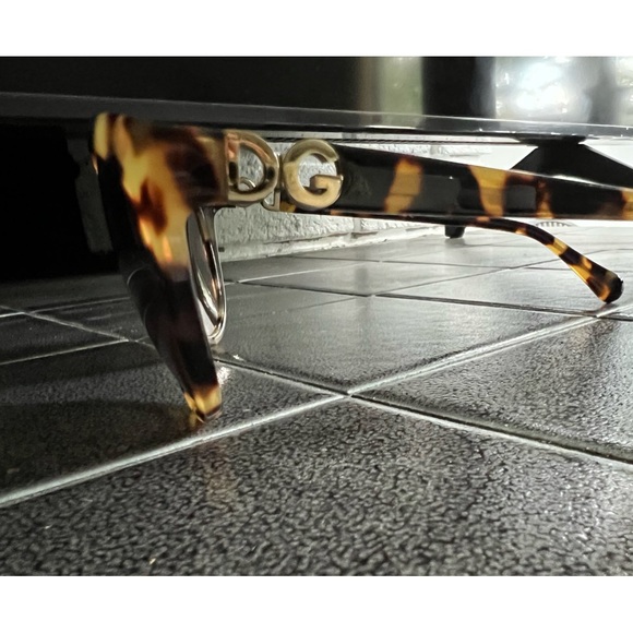 🧨SALE Dolce & Gabbana Sunglasses - Picture 3 of 6